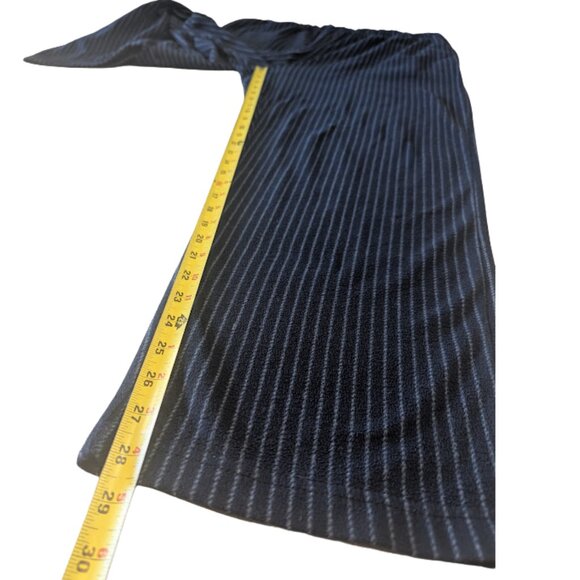 Nautica Men’s Navy Pinstripe Lounge Pants – Size M - Picture 9 of 11